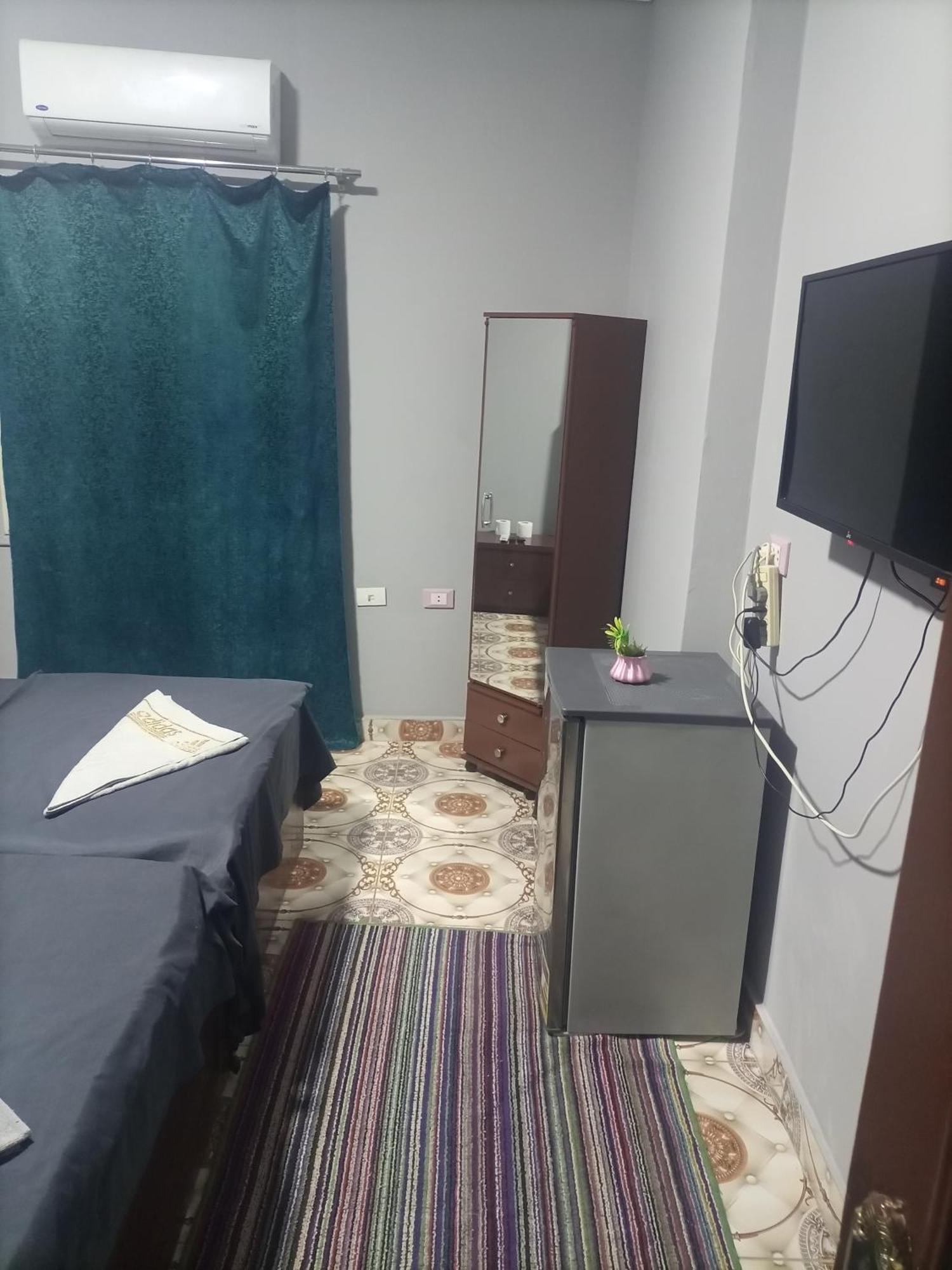 Hotel Fantastic Three Pyramids View 4*